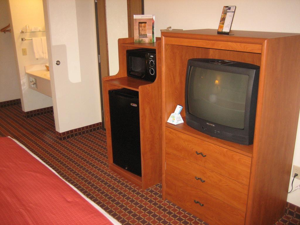 Catalina Inn Room photo