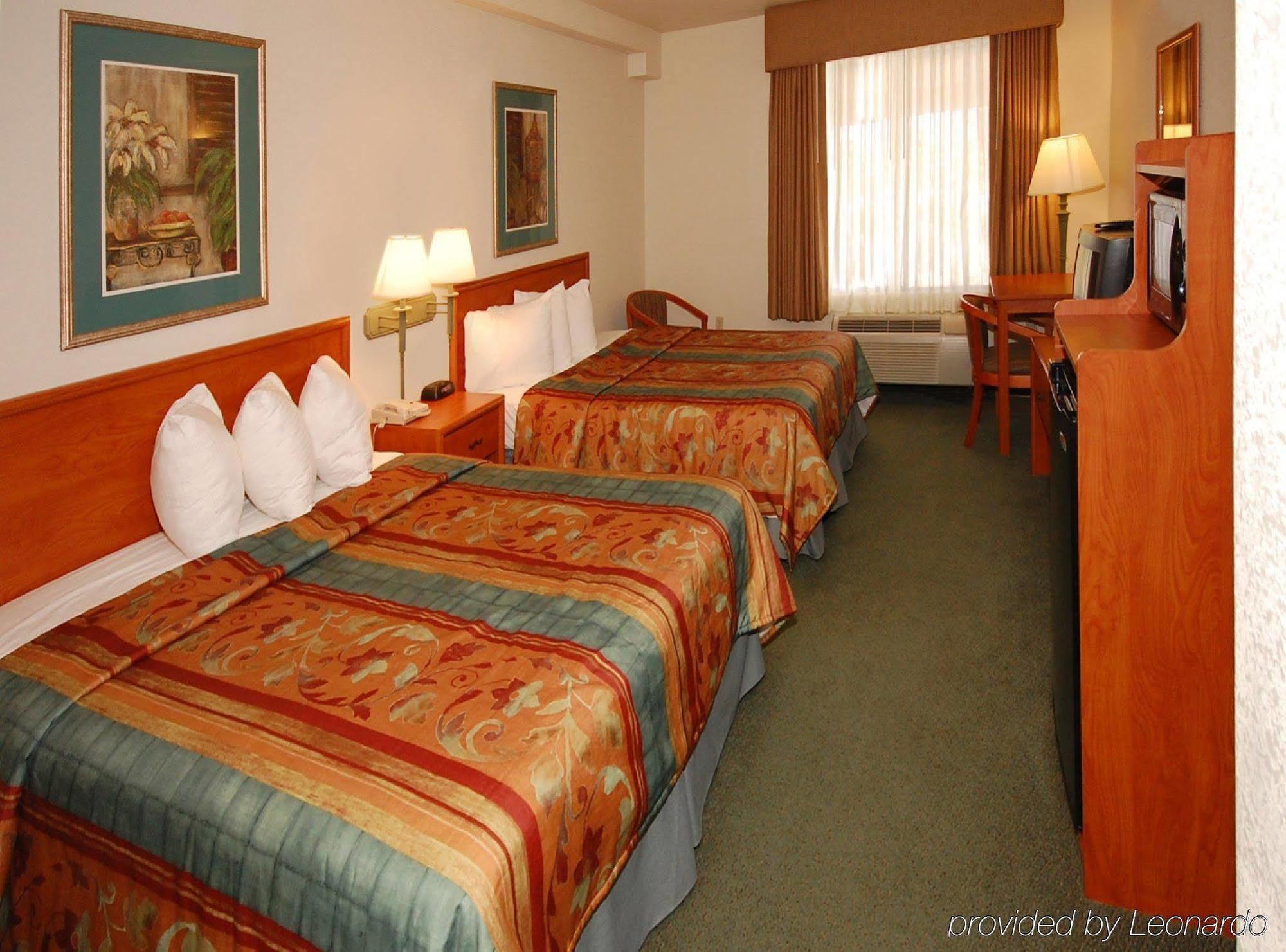 Catalina Inn Room photo